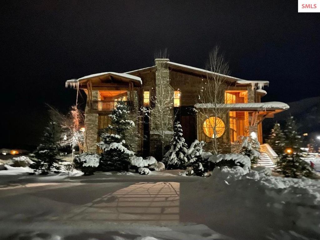 1208 Spitfire St, Sandpoint, ID 83864 photo 2