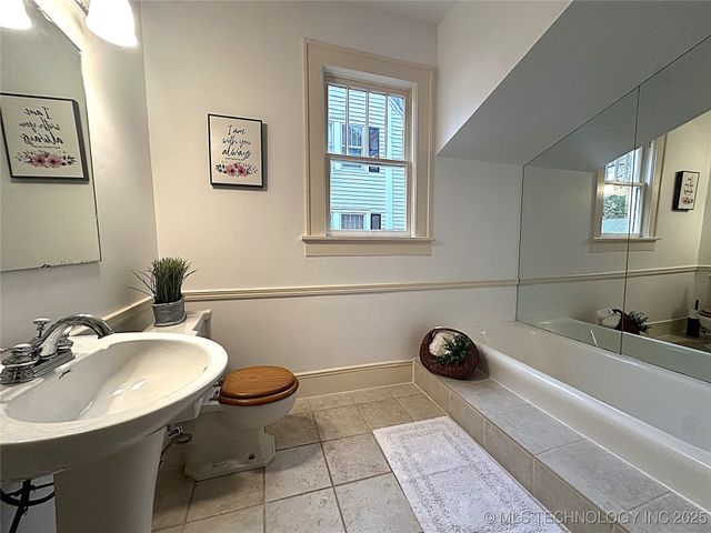 420 K Street SW, Ardmore, OK 73401