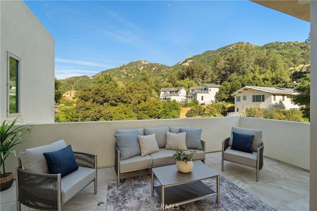 25638 Monte nido Drive, Calabasas, CA 91302