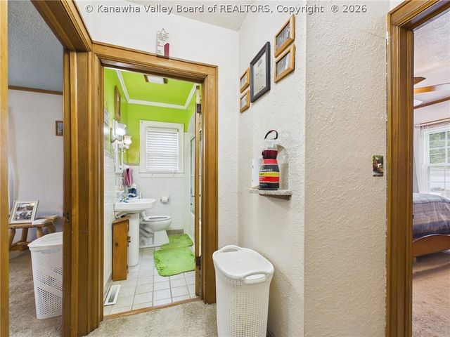 6608 MacCorkle Avenue Se, Charleston, WV 25304