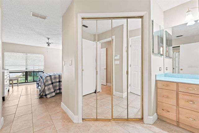 11502 ROBLES DEL RIO PLACE, Temple Terrace, FL 33617