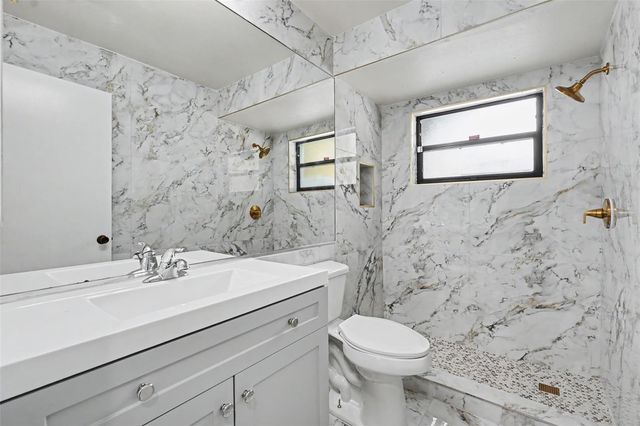 11502 ROBLES DEL RIO PLACE, Temple Terrace, FL 33617