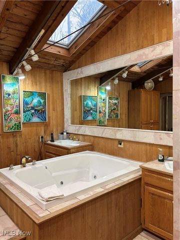 13610 Sperry Road, Novelty, OH 44072