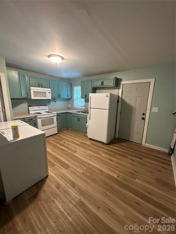 912 N Broad Street, Gastonia, NC 28054
