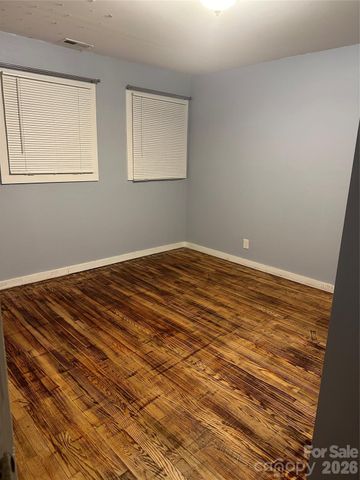 912 N Broad Street, Gastonia, NC 28054
