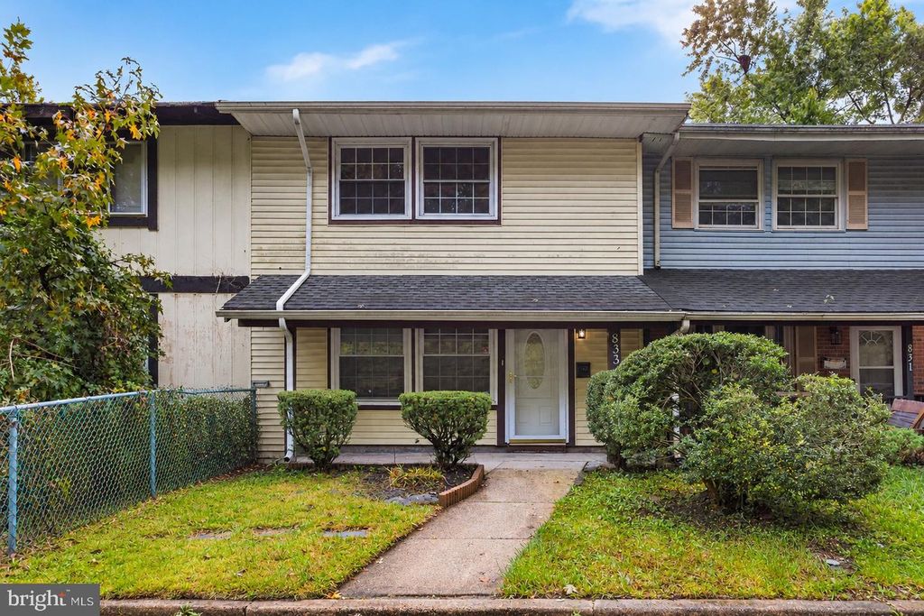 833 E ELM AVE, LINDENWOLD, NJ 08021 — exterior