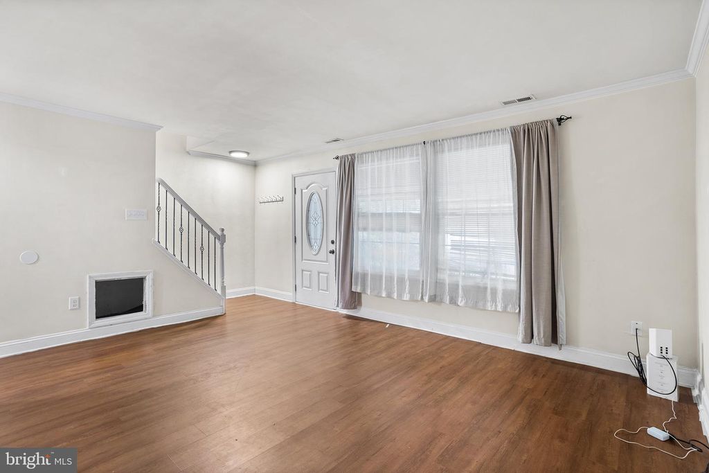 833 E ELM AVE, LINDENWOLD, NJ 08021 — photo 2