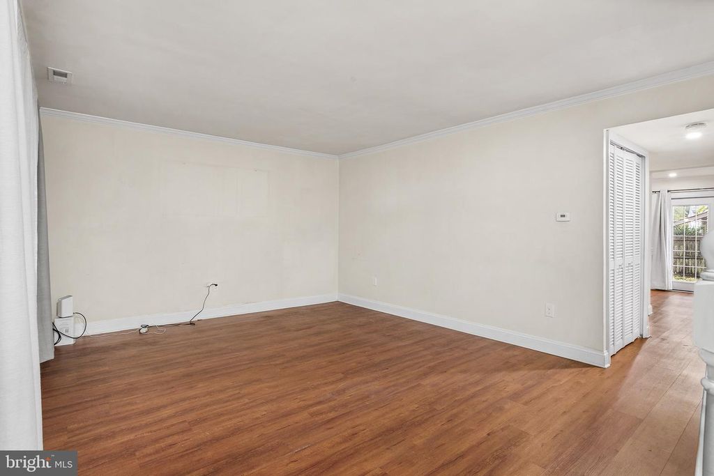 833 E ELM AVE, LINDENWOLD, NJ 08021 — photo 4