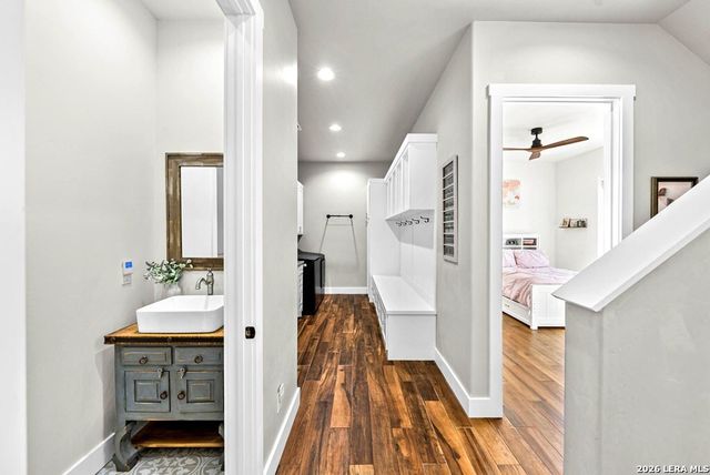 491 Stablewood Ln, Kerrville, TX 78028