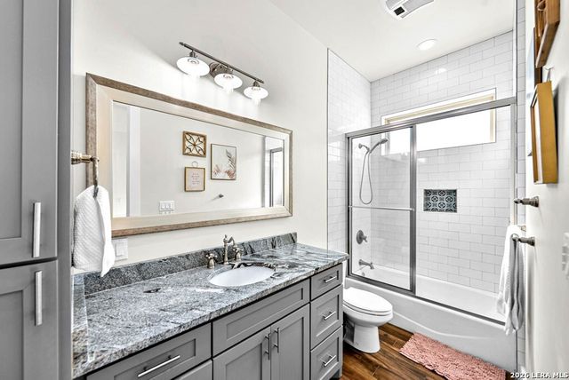 491 Stablewood Ln, Kerrville, TX 78028