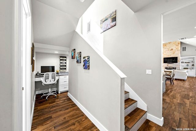 491 Stablewood Ln, Kerrville, TX 78028