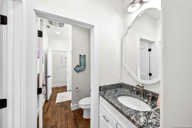 491 Stablewood Ln, Kerrville, TX 78028