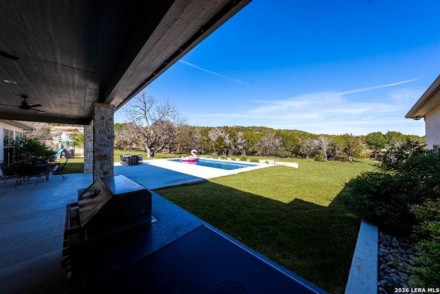 491 Stablewood Ln, Kerrville, TX 78028