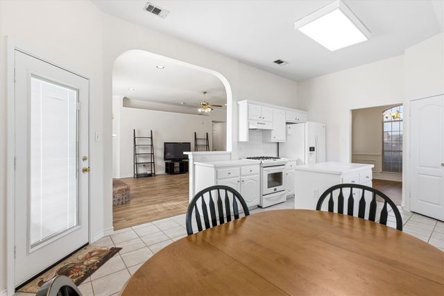 6318 Ahnee Drive, Rowlett, TX 75089