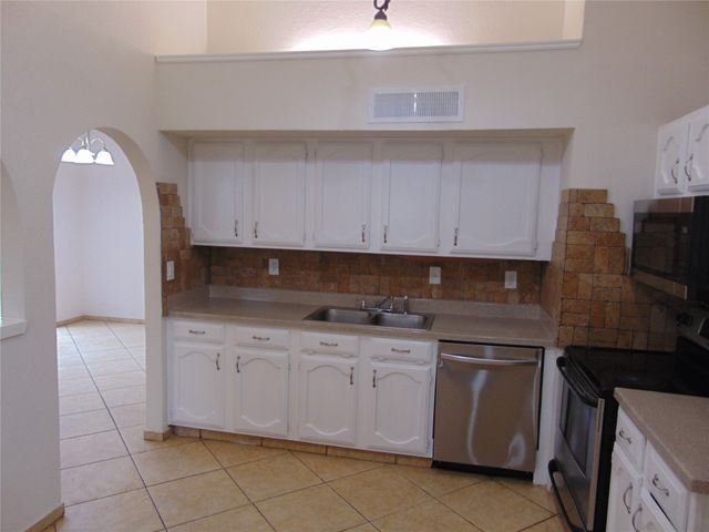 9402 Sugarberry Road, Dallas, TX 75249