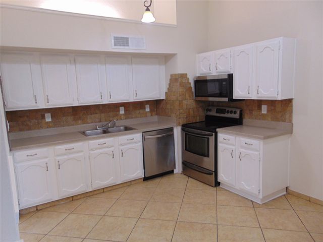 9402 Sugarberry Road, Dallas, TX 75249