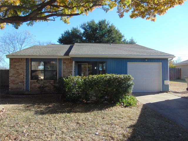 9402 Sugarberry Road, Dallas, TX 75249