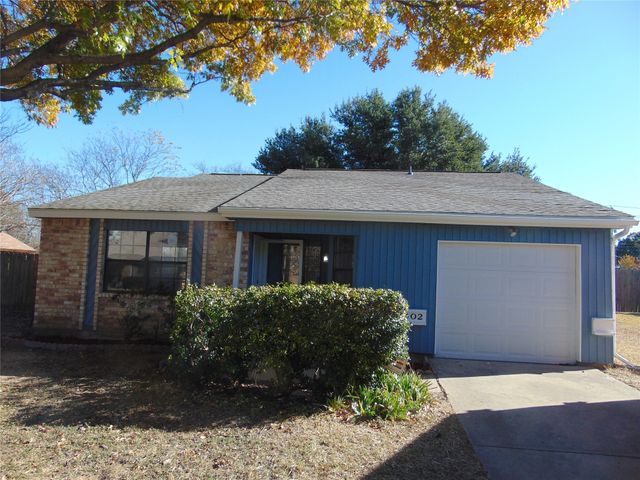 9402 Sugarberry Road, Dallas, TX 75249