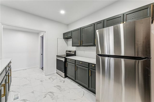 2600 Cleveland Avenue, Kansas City, MO 64127