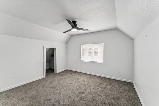 2600 Cleveland Avenue, Kansas City, MO 64127