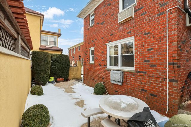 157-11 Cryders Lane, Whitestone, NY 11357