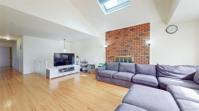 157-11 Cryders Lane, Whitestone, NY 11357