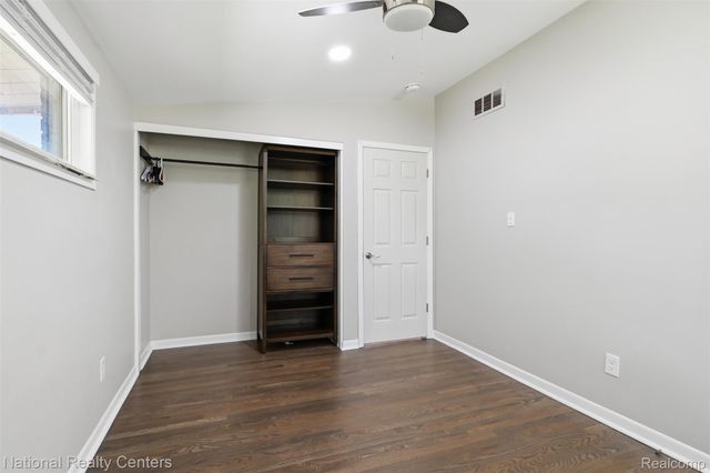 17159 Rougeway Street, Livonia, MI 48152