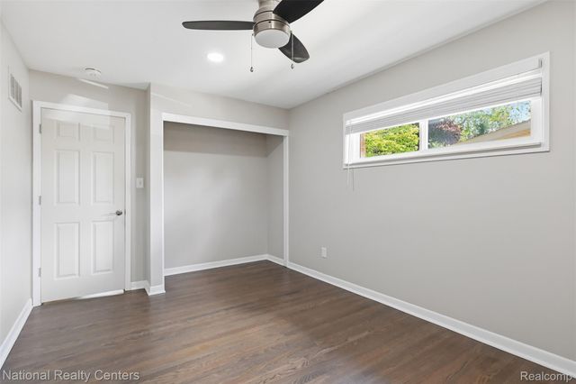 17159 Rougeway Street, Livonia, MI 48152