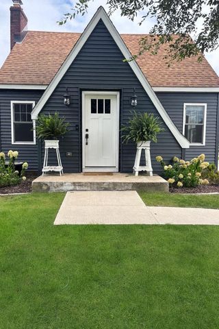 1 Merrill Crest DRIVE, Madison, WI 53705