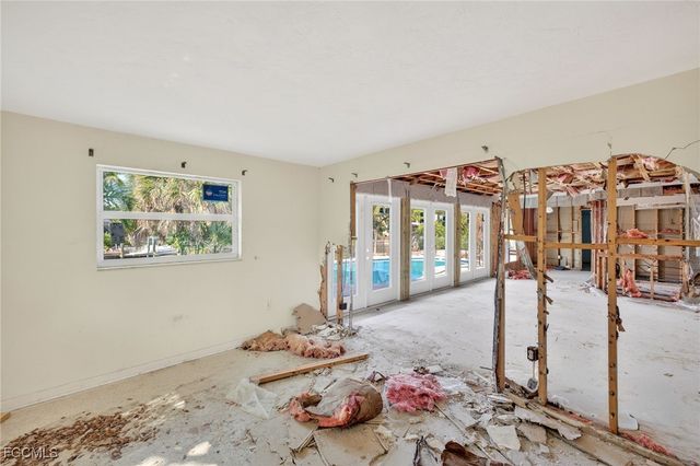 935 Pecten CT, Sanibel, FL 33957