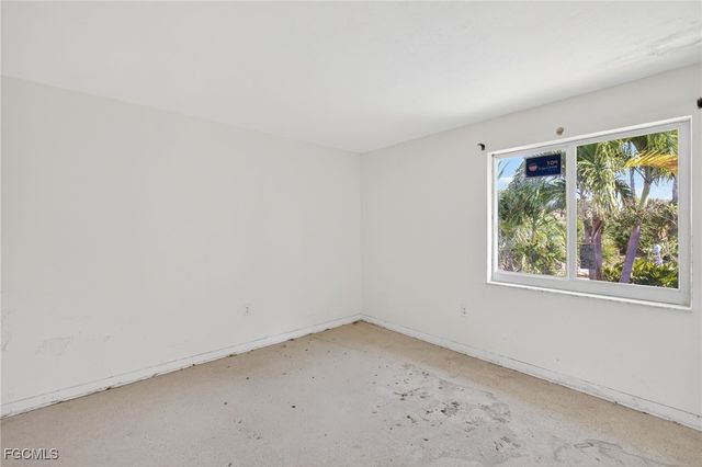 935 Pecten CT, Sanibel, FL 33957