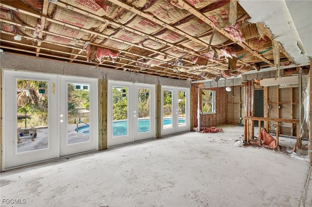 935 Pecten CT, Sanibel, FL 33957