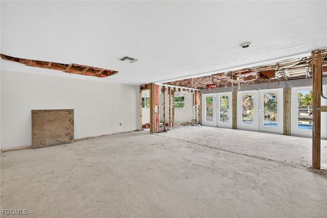 935 Pecten CT, Sanibel, FL 33957