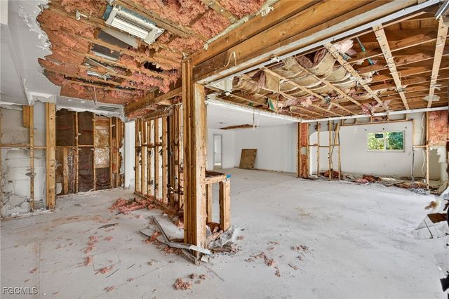 935 Pecten CT, Sanibel, FL 33957