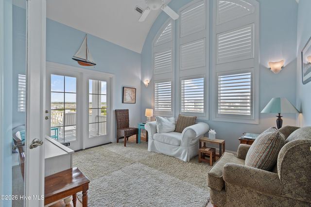 6925 Kings Lynn Drive, Oak Island, NC 28465