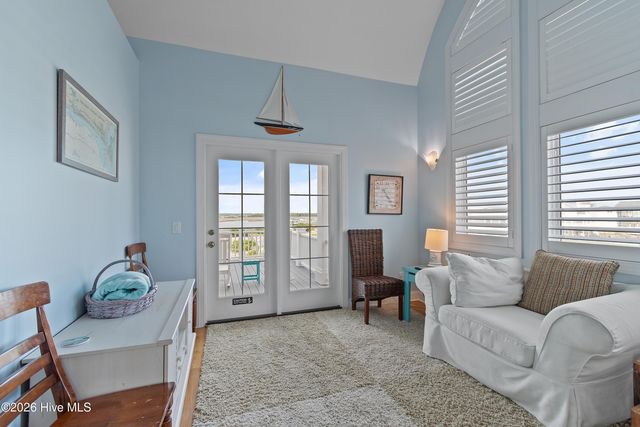 6925 Kings Lynn Drive, Oak Island, NC 28465