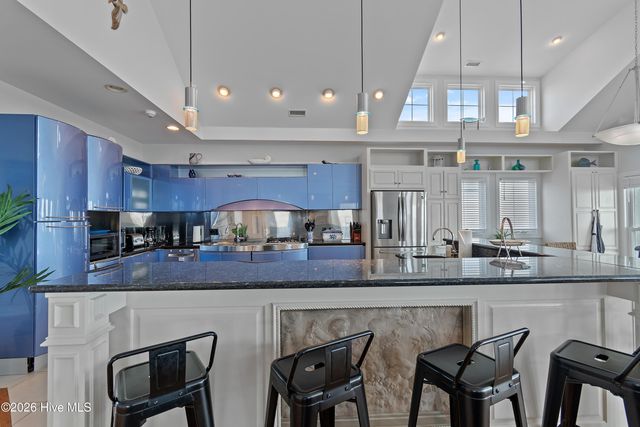 6925 Kings Lynn Drive, Oak Island, NC 28465