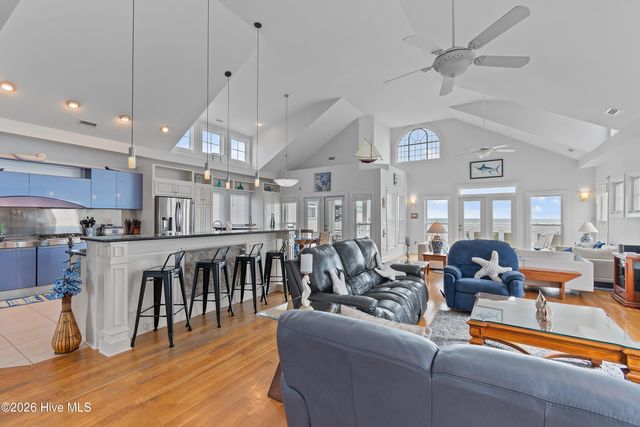 6925 Kings Lynn Drive, Oak Island, NC 28465