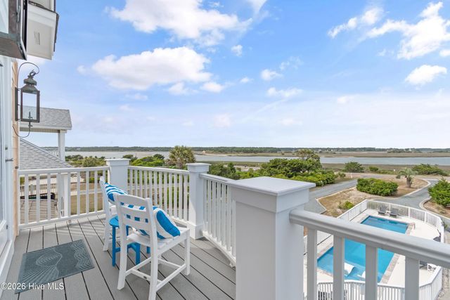6925 Kings Lynn Drive, Oak Island, NC 28465