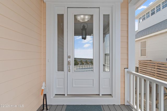 6925 Kings Lynn Drive, Oak Island, NC 28465