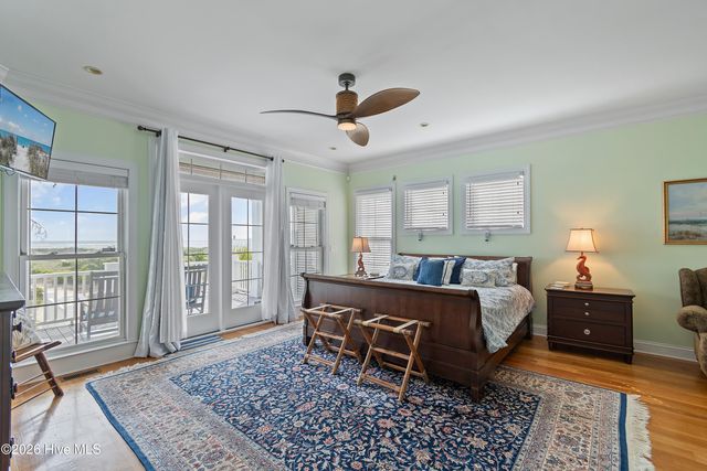 6925 Kings Lynn Drive, Oak Island, NC 28465