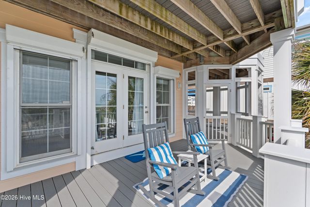 6925 Kings Lynn Drive, Oak Island, NC 28465