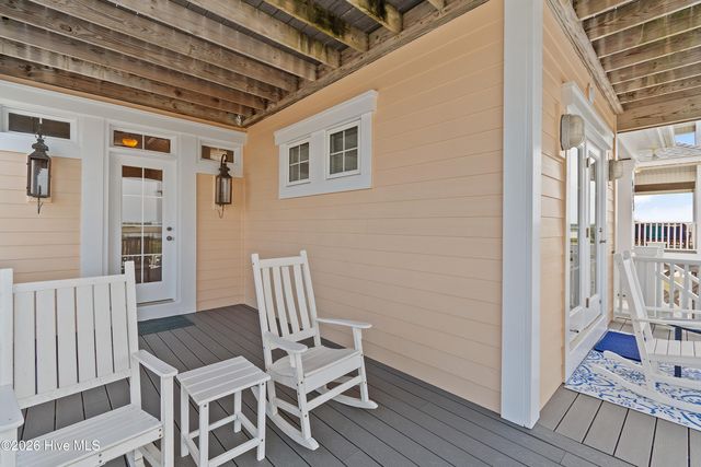 6925 Kings Lynn Drive, Oak Island, NC 28465