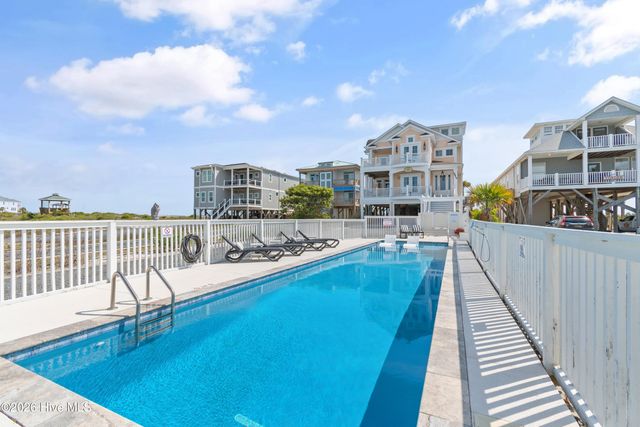 6925 Kings Lynn Drive, Oak Island, NC 28465