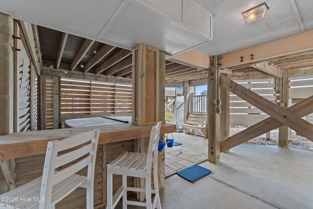 6925 Kings Lynn Drive, Oak Island, NC 28465