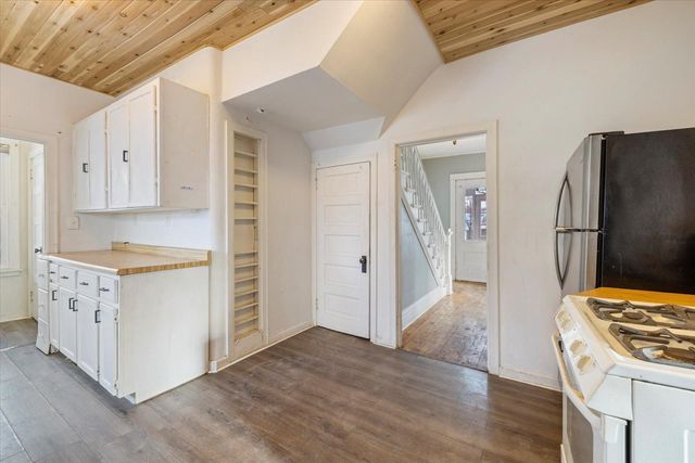 217 3rd Avenue NW, Chisholm, MN 55719