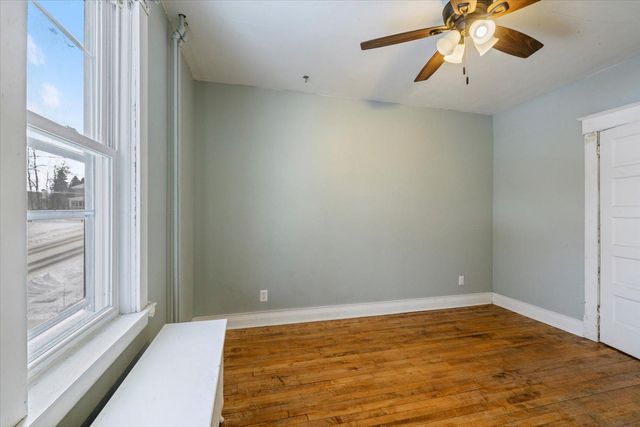 217 3rd Avenue NW, Chisholm, MN 55719