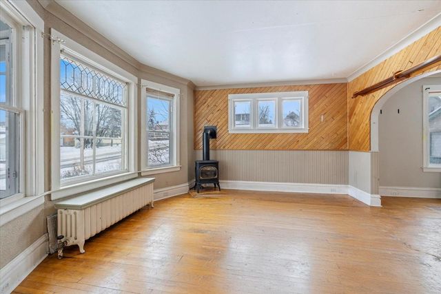 217 3rd Avenue NW, Chisholm, MN 55719