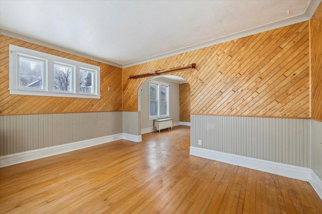 217 3rd Avenue NW, Chisholm, MN 55719