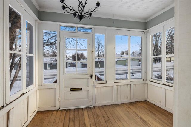 217 3rd Avenue NW, Chisholm, MN 55719